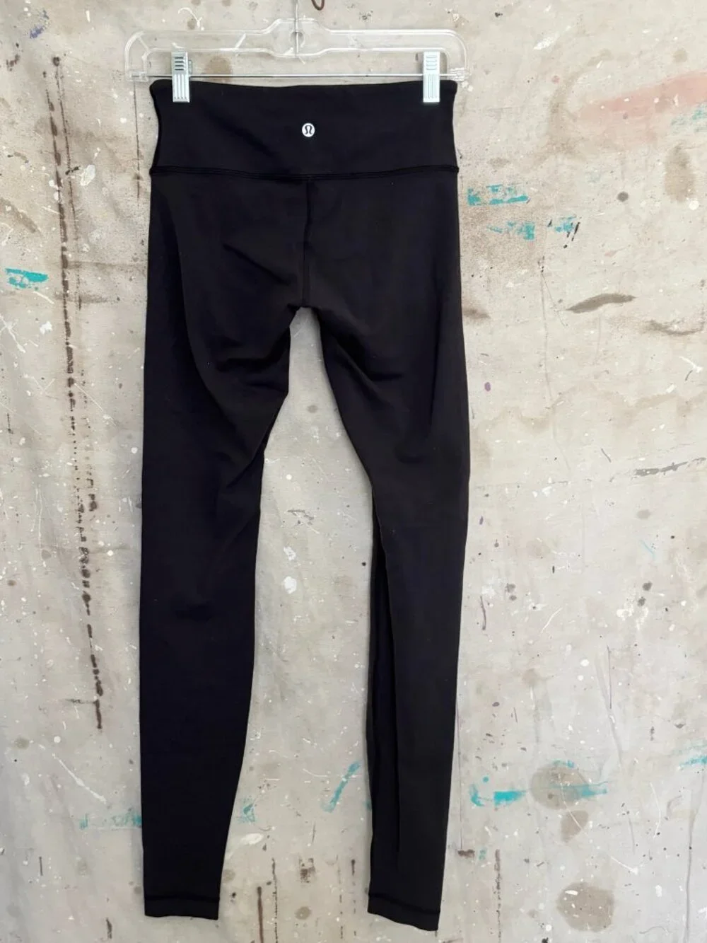 lululemon athletica excellent no